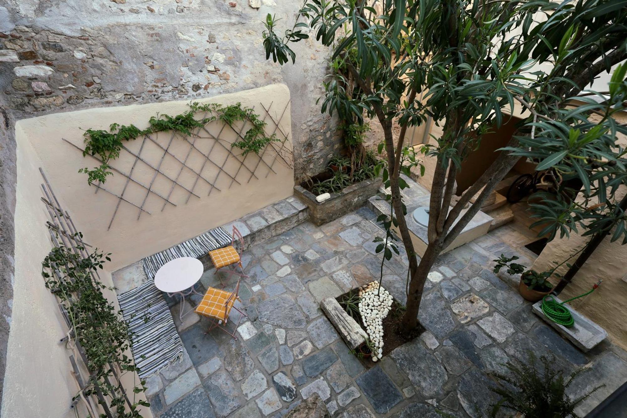 Unique Traditional Apartment